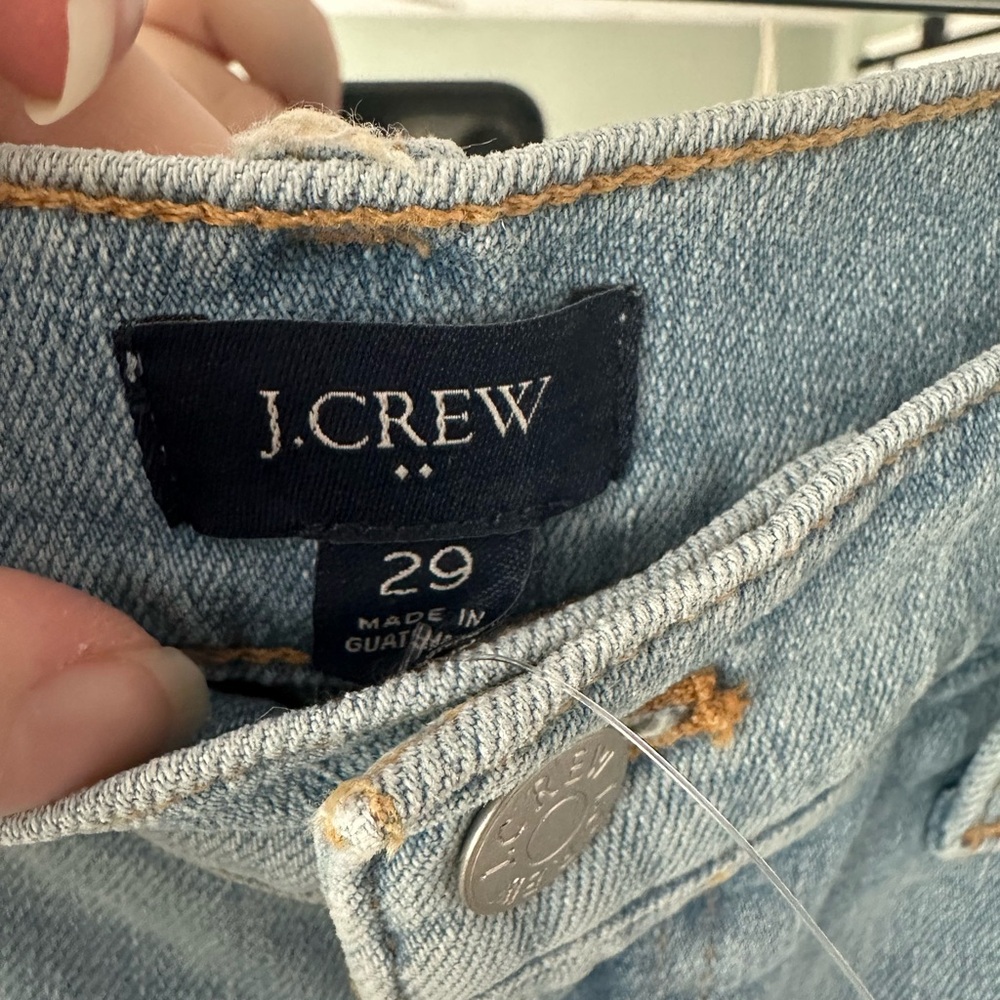 J. Crew Jean Shorts Faded Blue Denim Mom Shorts Women’s Size 29 NWT - Picture 4 of 6